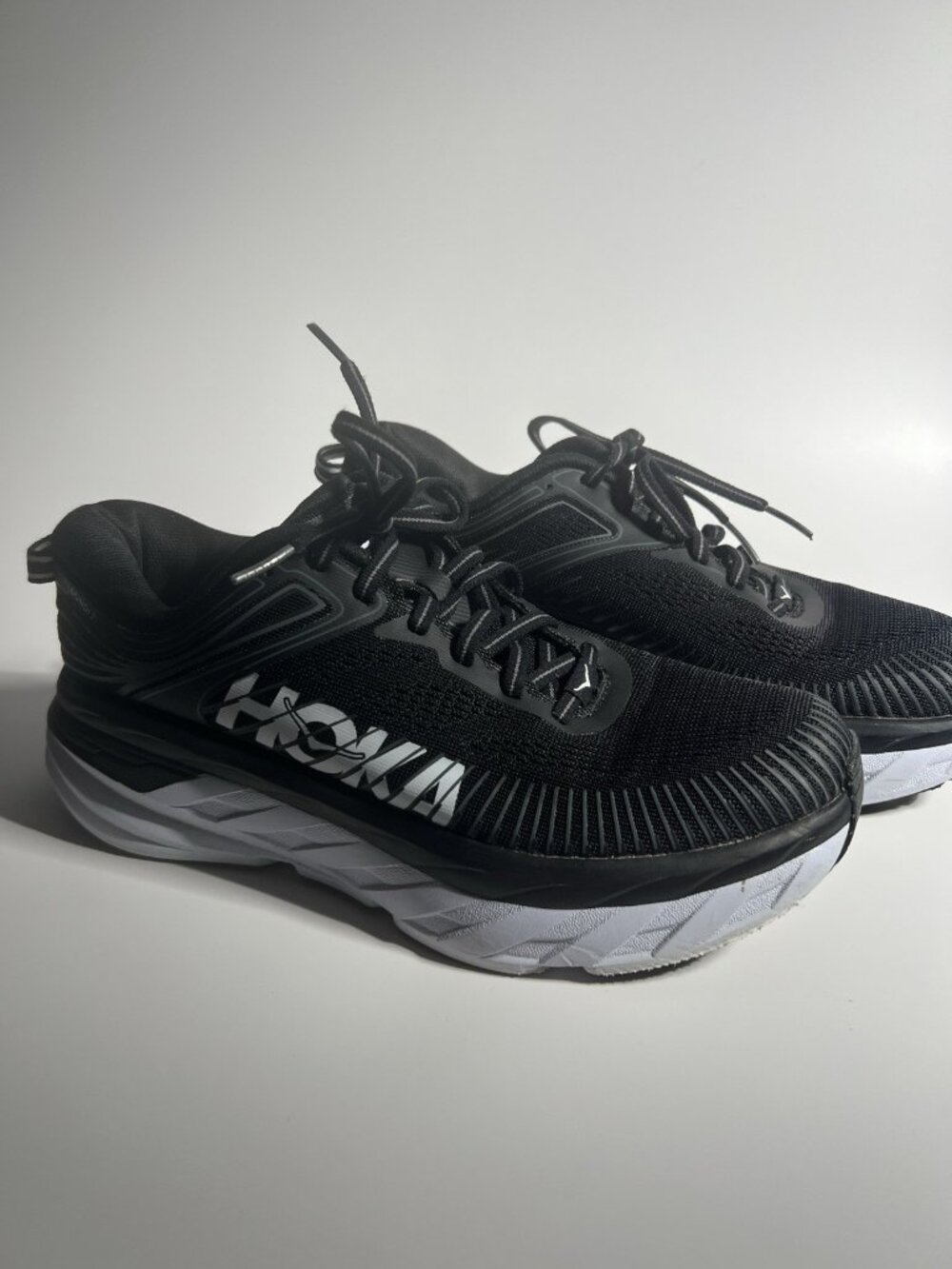 Hoka One One Bondi 7 Black Running Shoes Size 7.5 Women’s